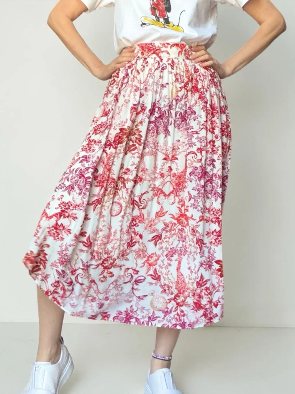 Maeve by Anthropologie Red and Rose Whimsical Print Midi Skirt Dipped Hem S - Picture 2 of 13